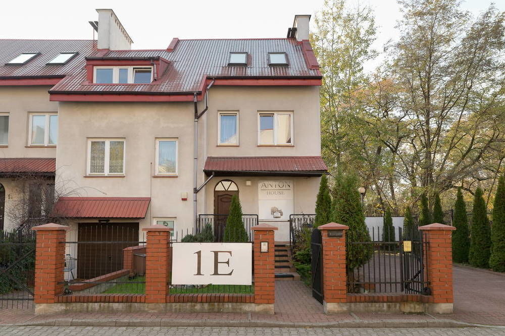 Anton House Pensjonat Warszawa